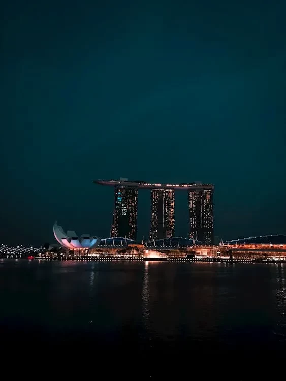 Najciekawsze dzieła architektoniczne: Od Bosco Verticale do Marina Bay Sands